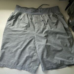 Lululemon THE Short Men’s Grey 9” inseam Small